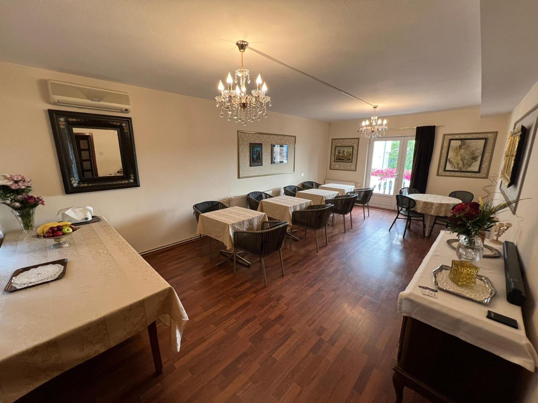International Inn Paraćin Dış mekan fotoğraf